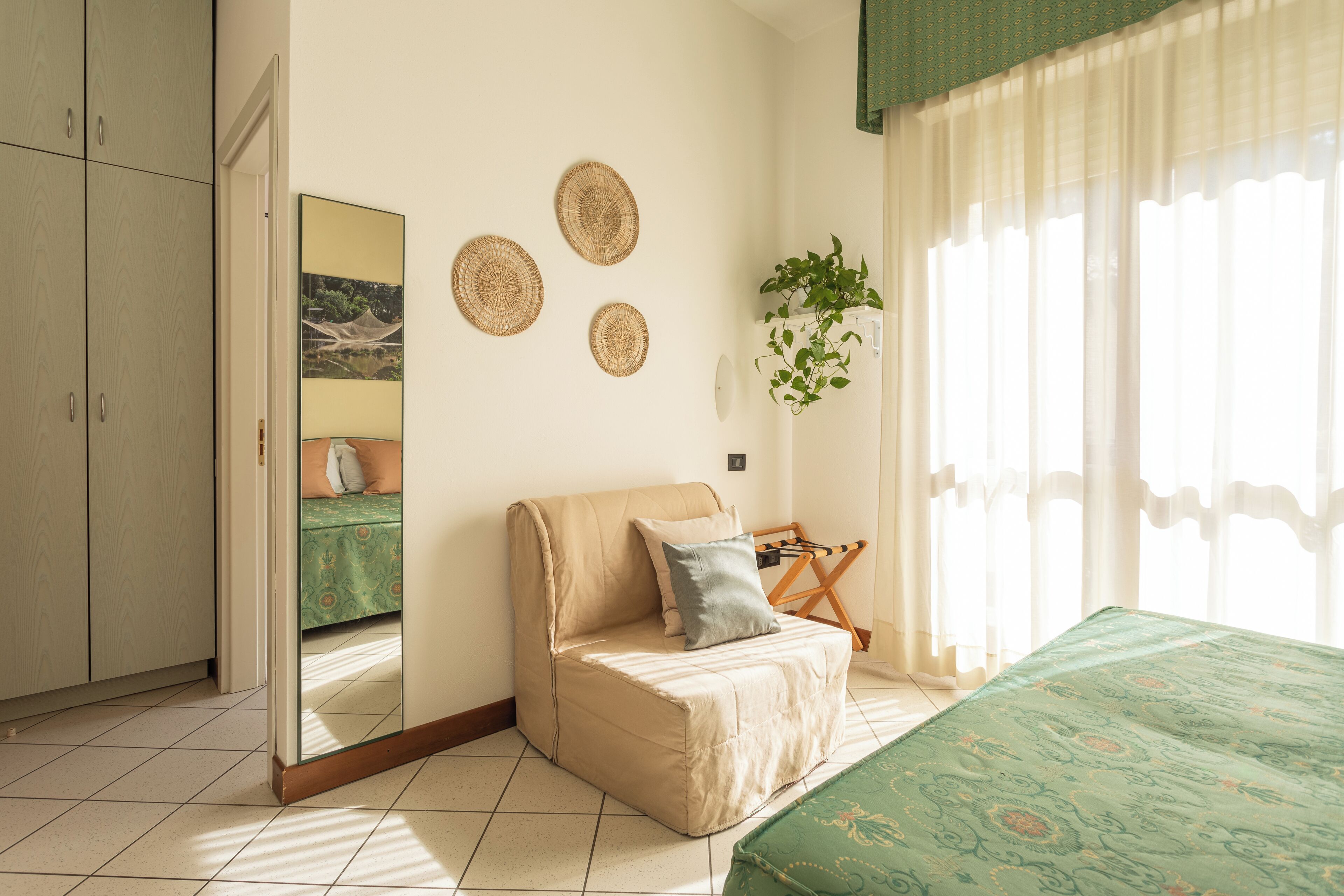 double or twin room | 1 bedroom, in-room safe, desk, free wifi