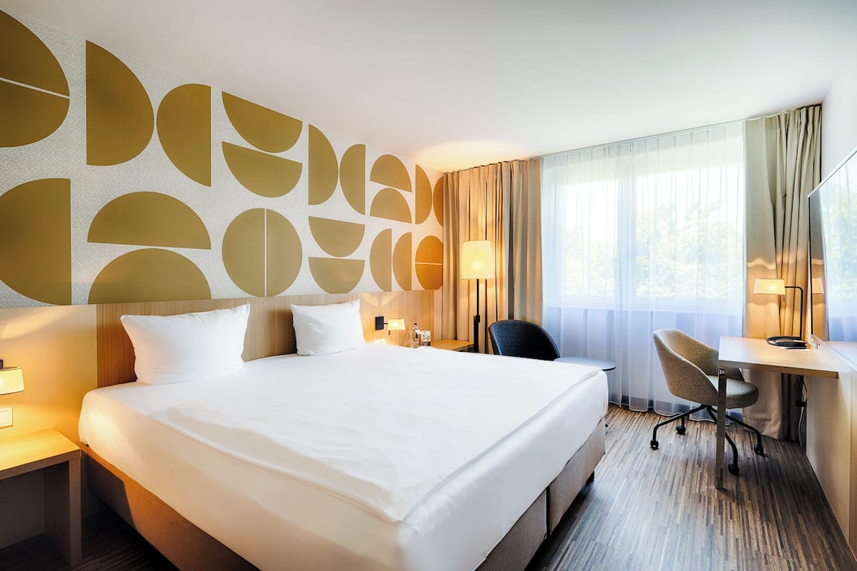 Allergikerbettwaren, Zimmersafe, Schreibtisch