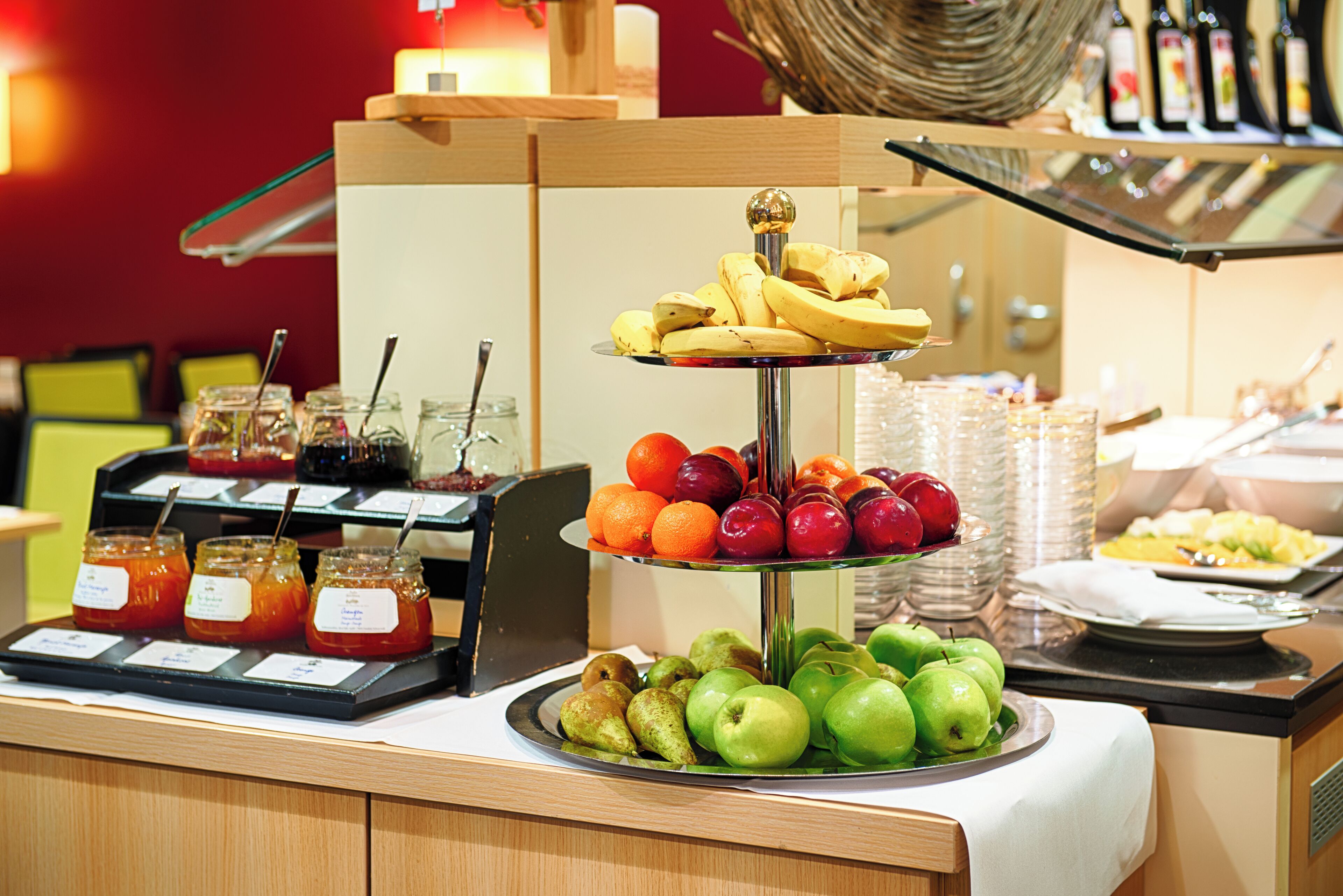 Se ofrece un desayuno bufé (19.00 EUR por persona)