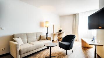 Literie hypoallergénique, coffres-forts dans les chambres, bureau