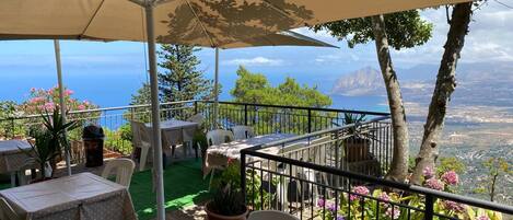 Déjeuner servi sur place