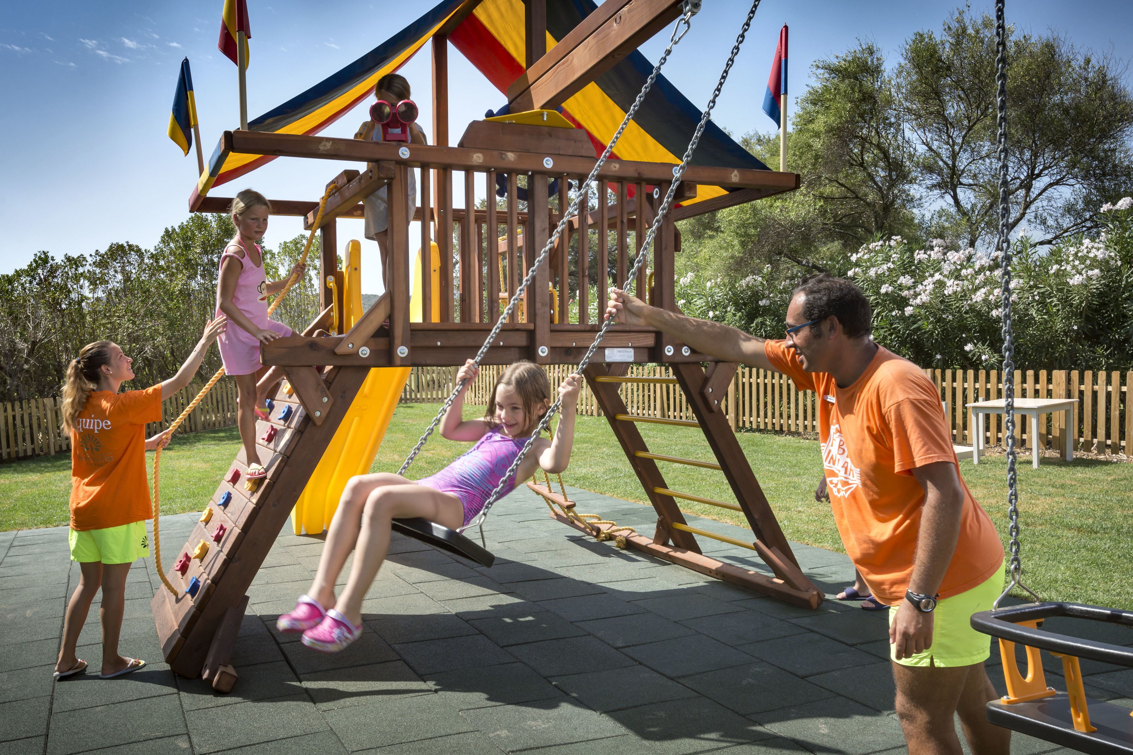 children’s play area – outdoor
