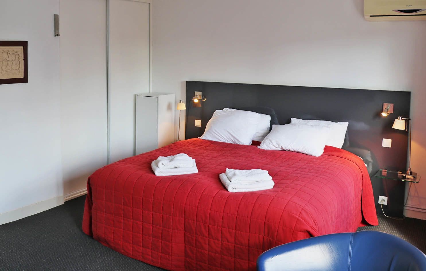 スタンダード ルーム | ミニバー (無料)、セーフティボックス (室内)、デスク、ノートパソコン用作業スペース