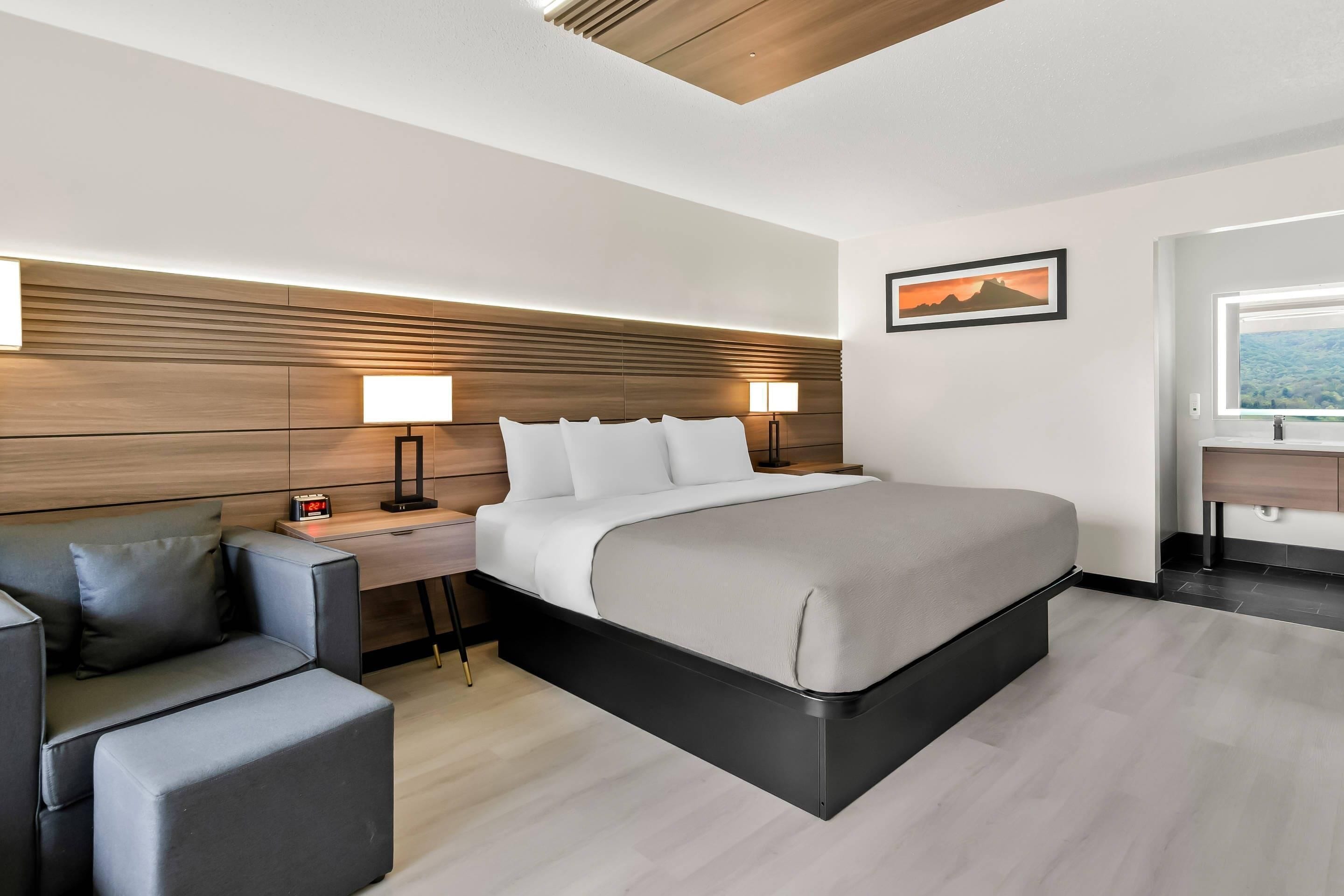 Escritorio, wifi gratis, ropa de cama y acceso para silla de ruedas 