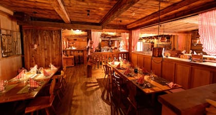 Hotel Lenzerhorn â Alpine Stay, Spa & Savour