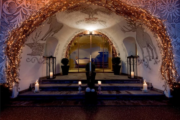 Property entrance - Hotel Lenzerhorn – Alpine Stay, Spa & Savour (Vaz-Obervaz)