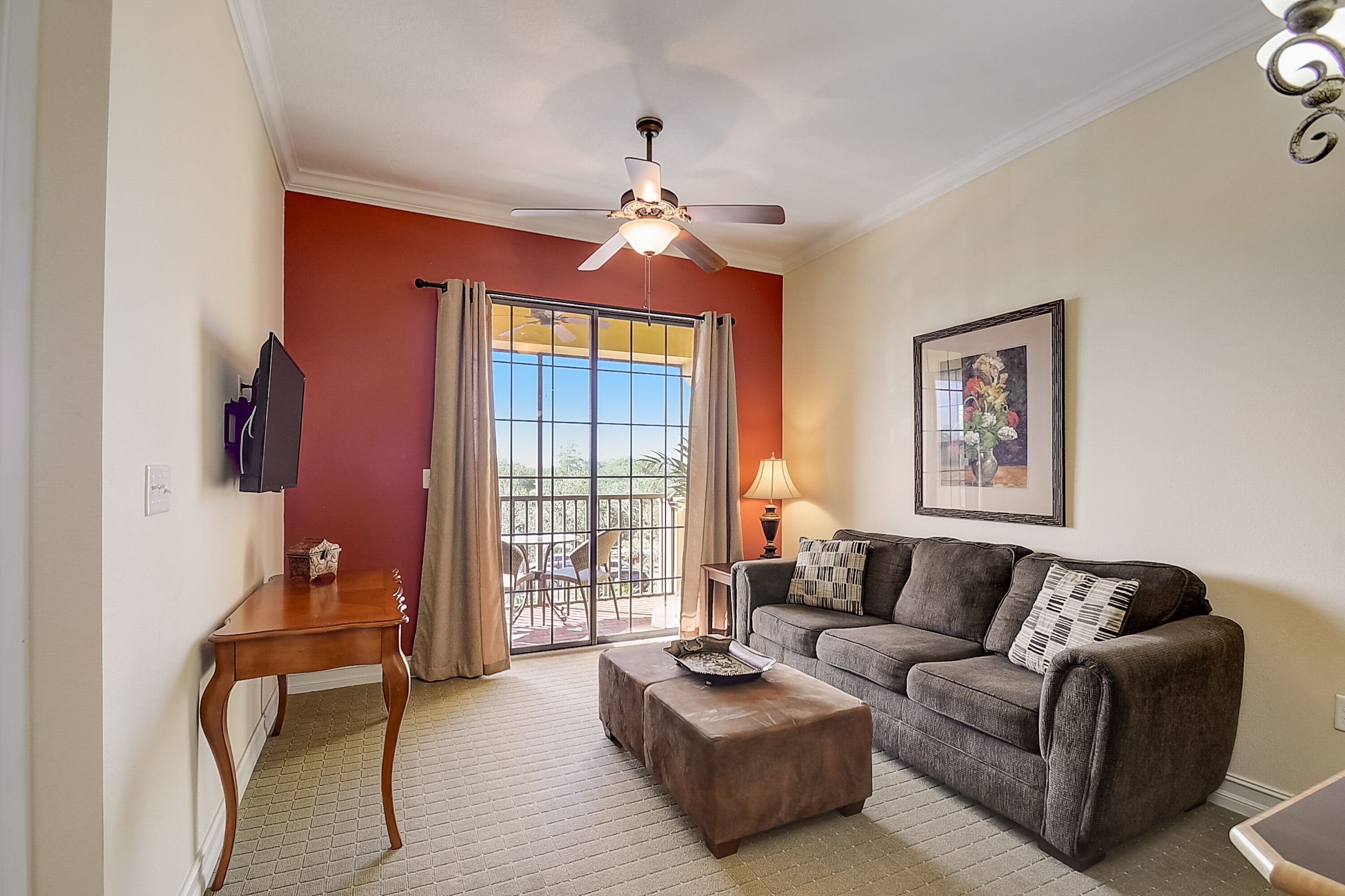 37-Zoll-Flachbildfernseher mit Satellitenempfang, Fernseher