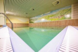 Indoor pool - Hotel Sportwelt (Radeberg)