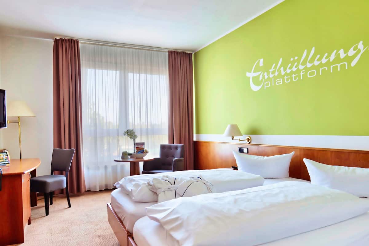 In-room safe, desk, cots/infant beds, rollaway beds