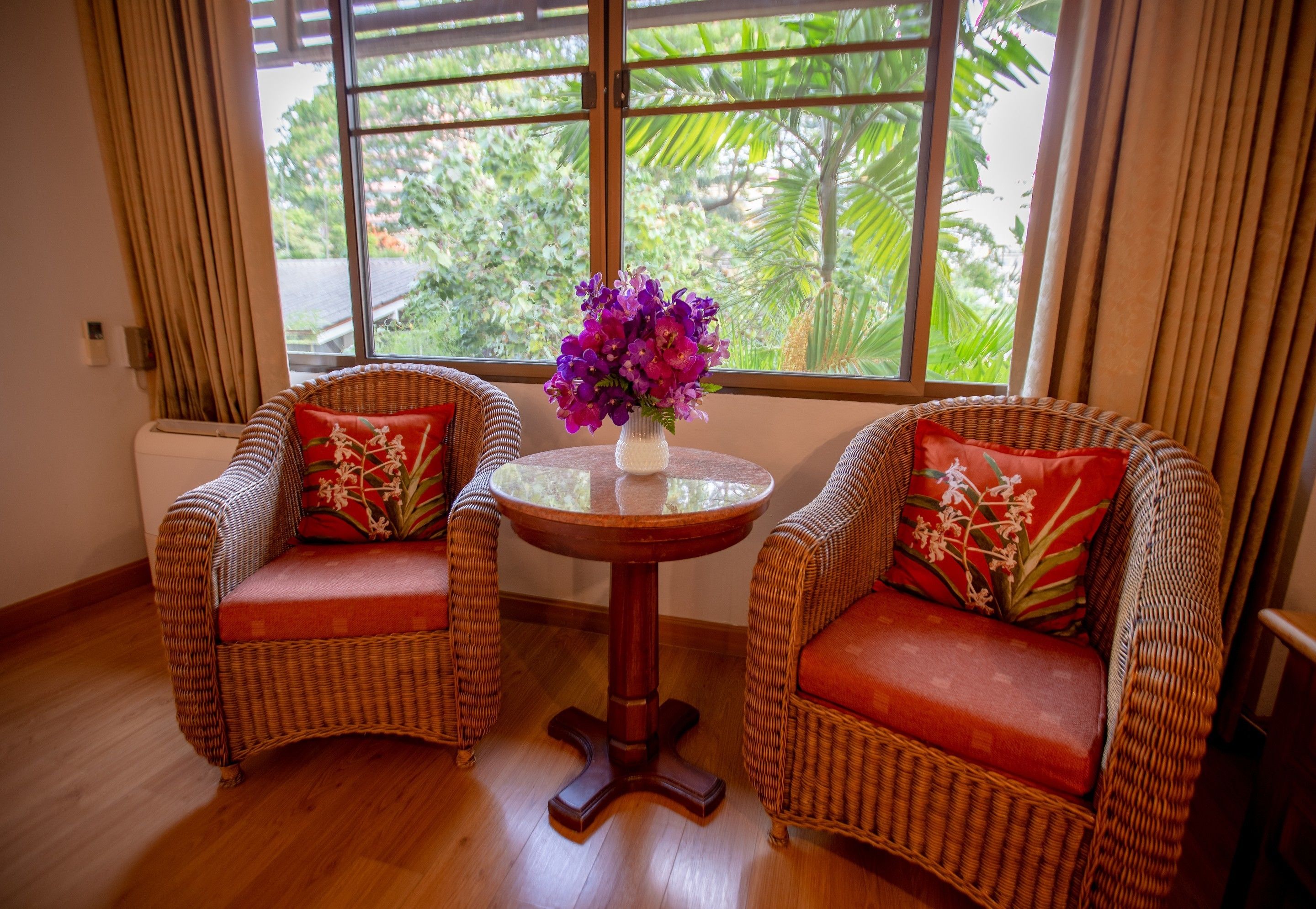 superior room (twin bed) | garden view