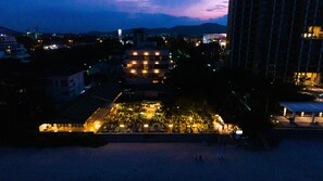 Breakfast, lunch, dinner served; international cuisine, beach views - Sailom Hotel Hua Hin (Hua Hin)