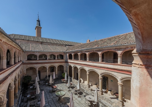 Hotel San Antonio El Real