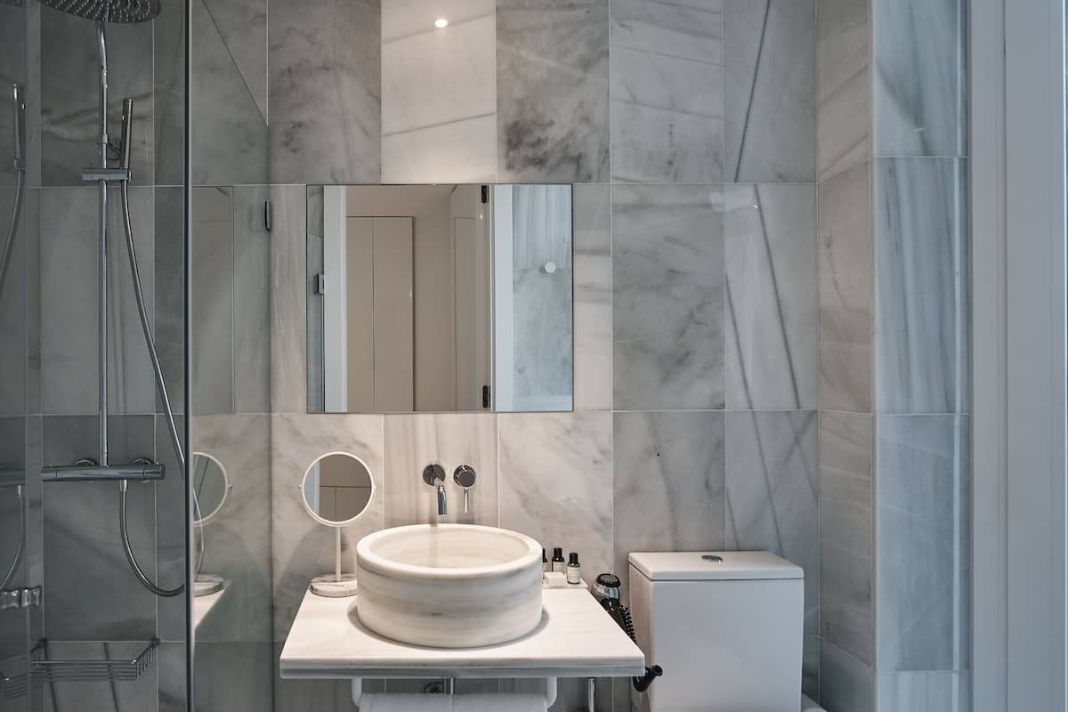 superior front room, sea view, balcony | bathroom | eco-friendly toiletries, hair dryer, towels, soap