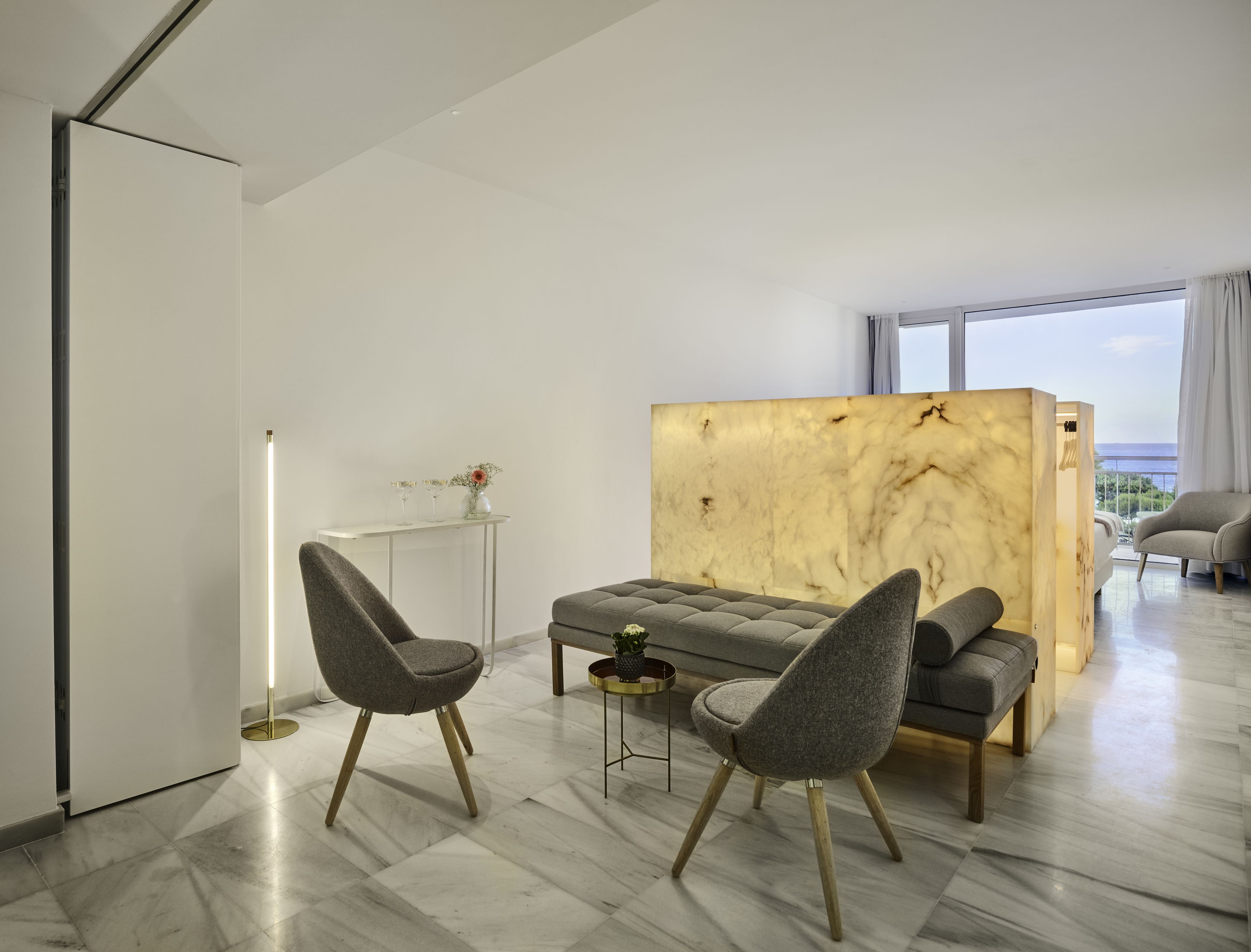 junior suite, sea view | 1 bedroom, hypo-allergenic bedding, minibar, in-room safe