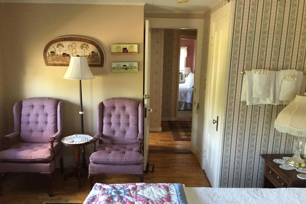 Double Room, 2 Queen Beds, Mountain View | Hypo-allergenic bedding available, iron/ironing board (on request)