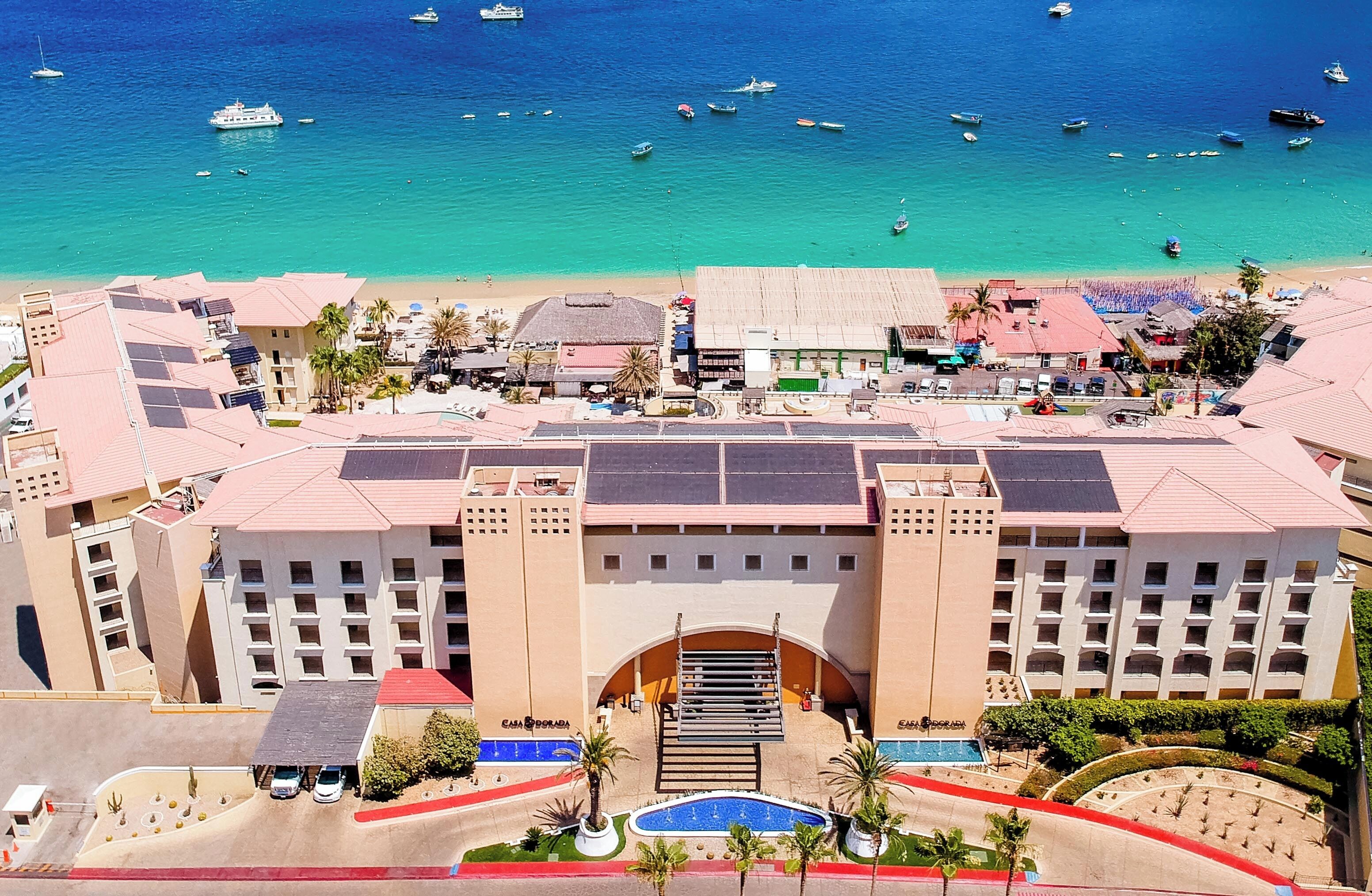 Vista frontal de la propiedad