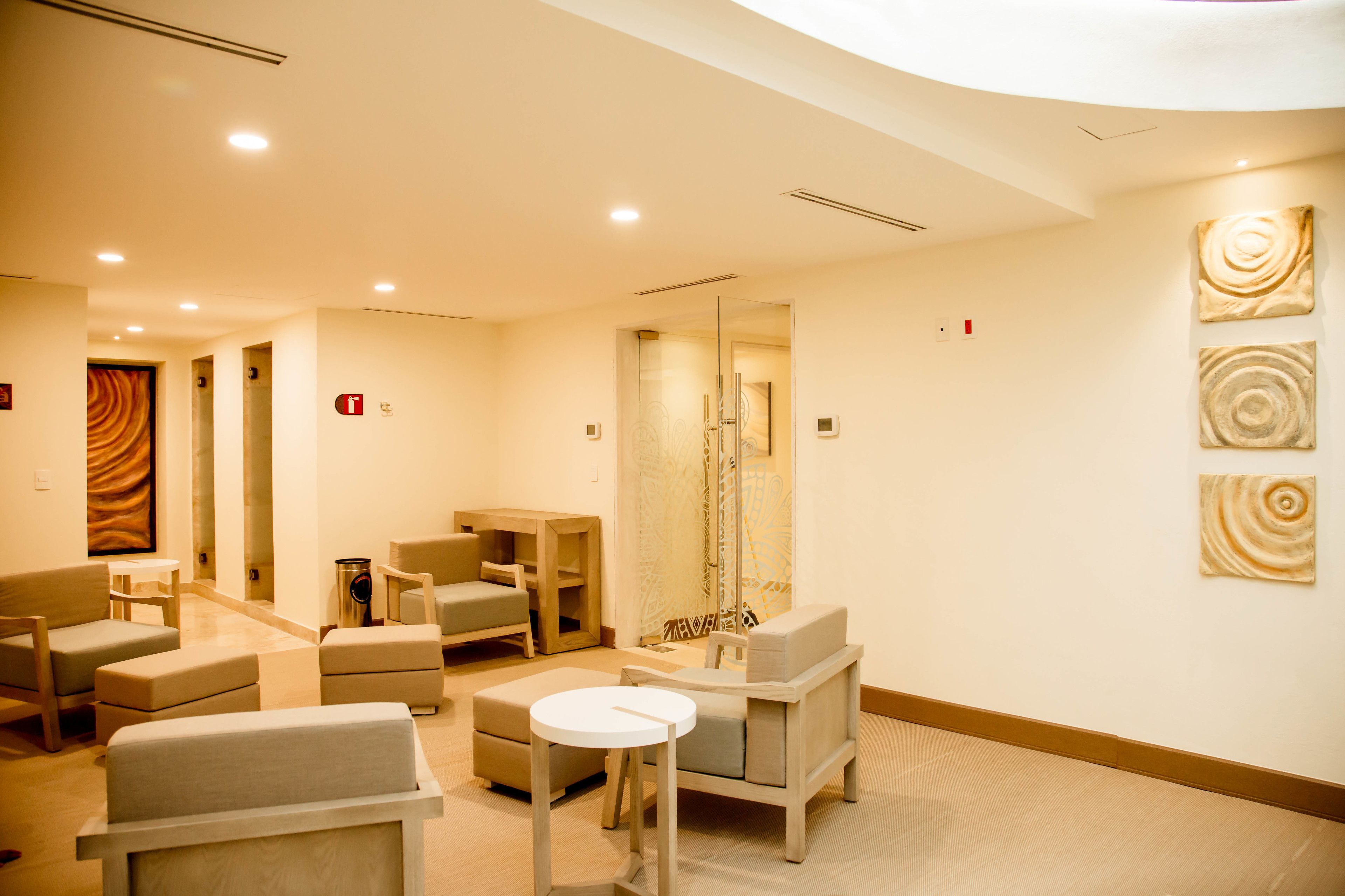 couples treatment room(s), sauna, hot tub, body treatments, hydrotherapy