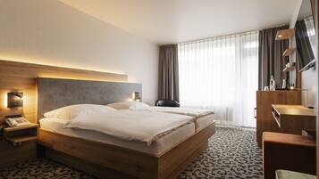 Comfort-Doppelzimmer | Allergikerbettwaren, Zimmersafe, Schreibtisch