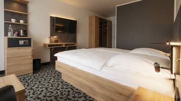 Comfort-Doppelzimmer | Allergikerbettwaren, Zimmersafe, Schreibtisch