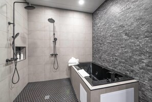 Suite, Multiple Beds, Non Smoking (The Grand Suite) | Bathroom | Shower, designer toiletries, hair dryer, towels