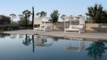 Seasonal outdoor pool