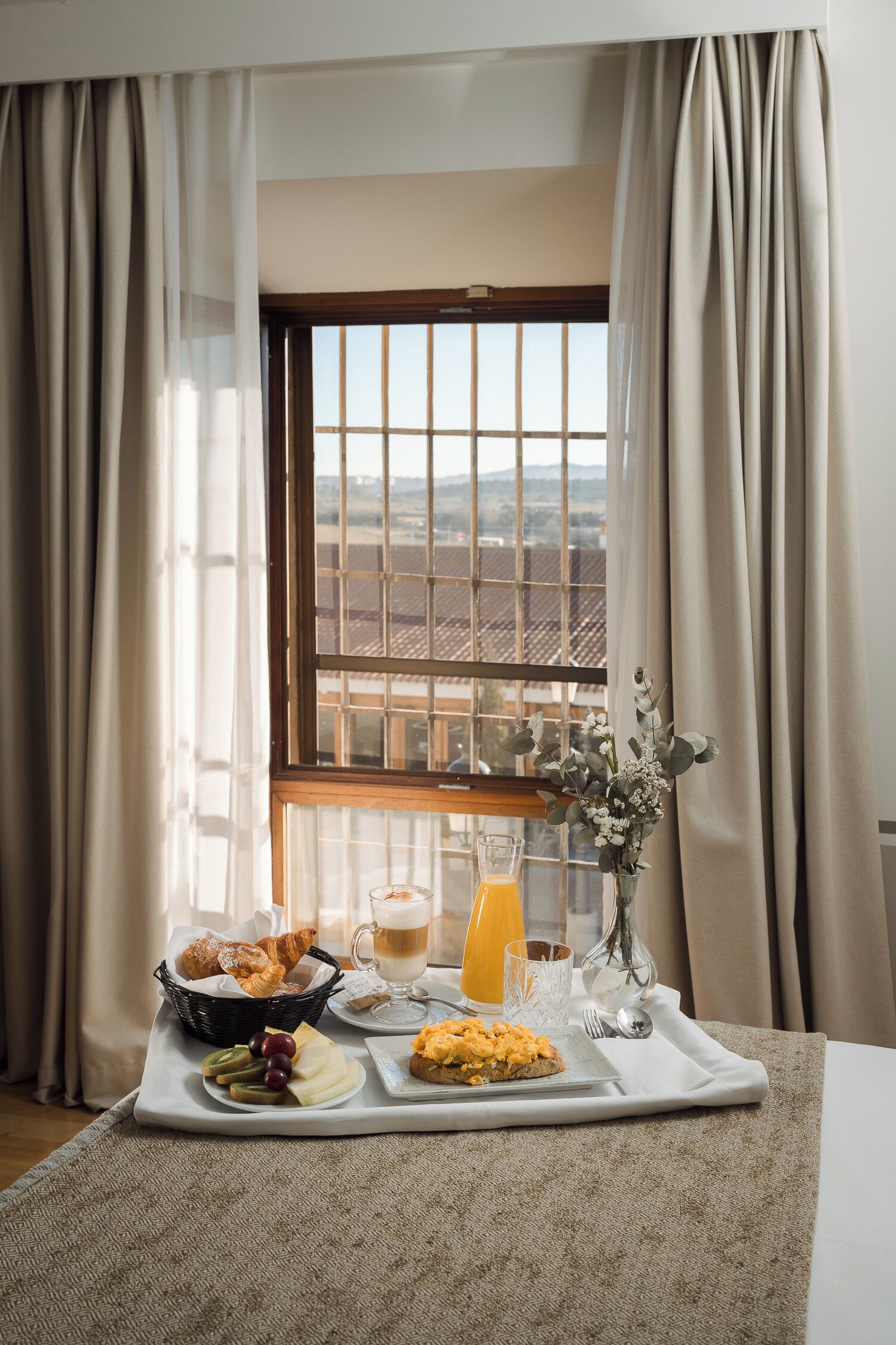 daily buffet breakfast (eur 27 per person)