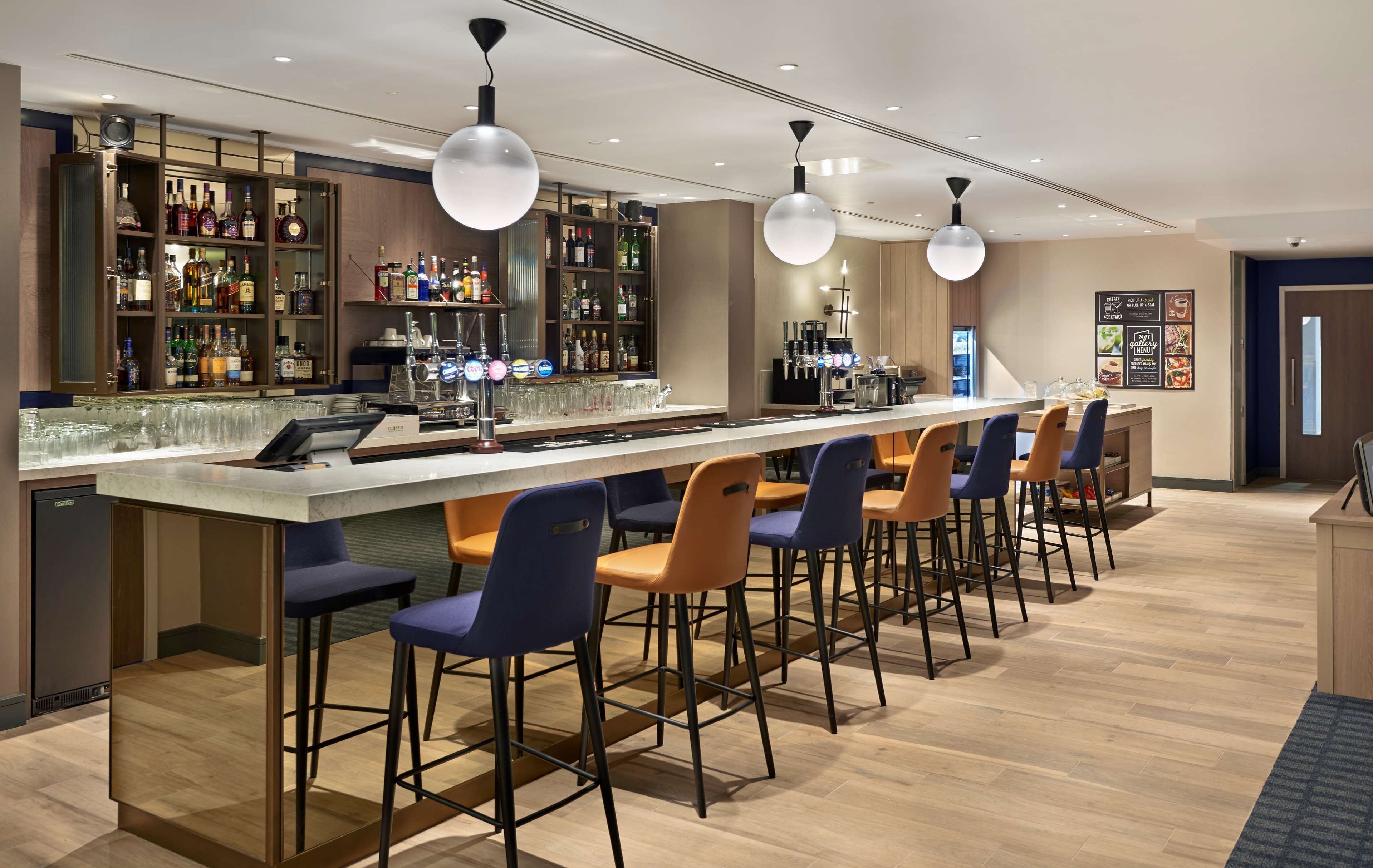 Bar (di hartanah)