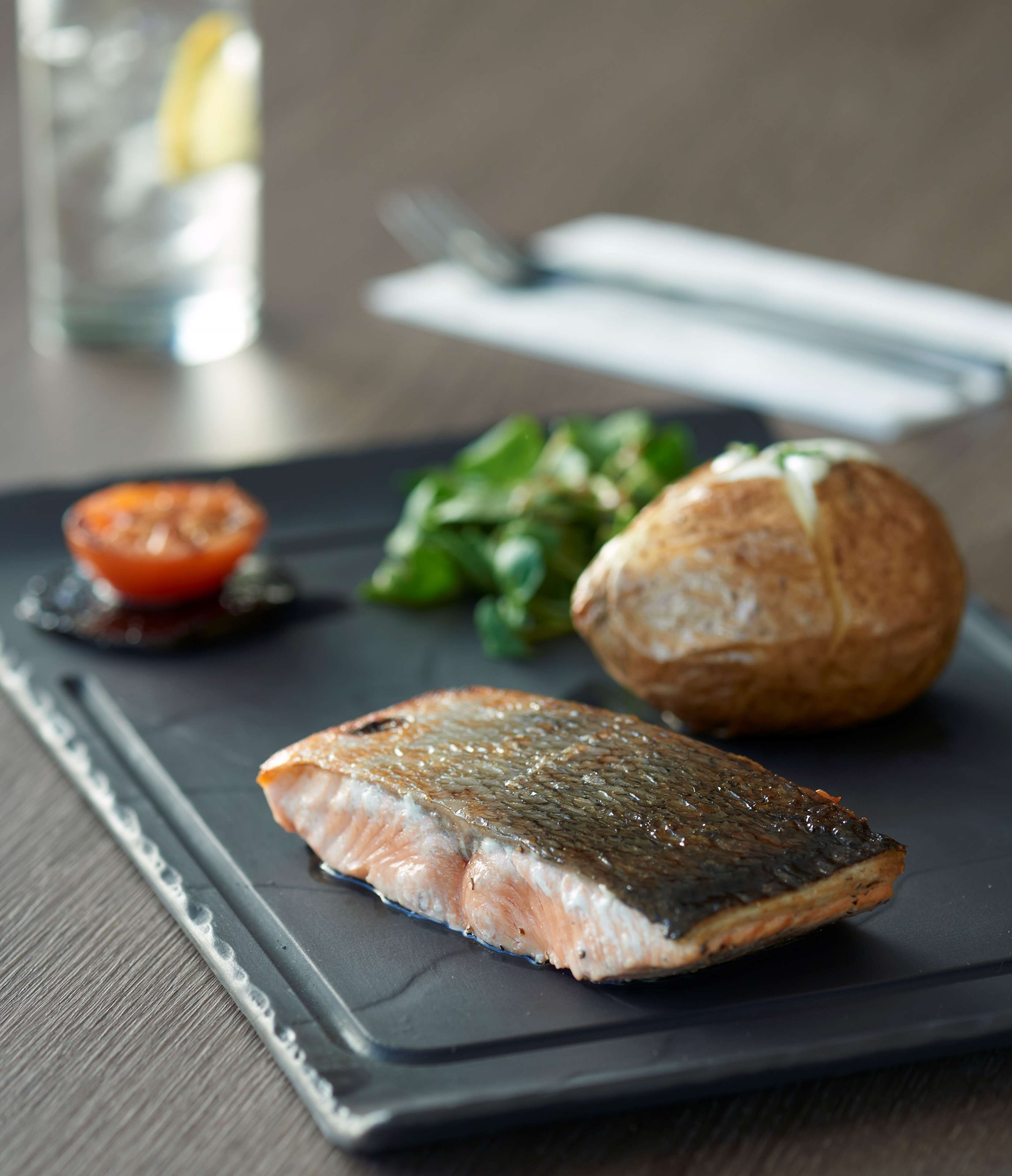 Photo - Hyatt Place London Heathrow Airport