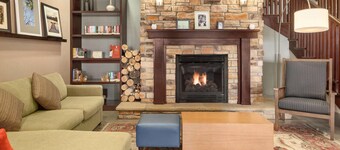 Country Inn & Suites by Radisson, Lima