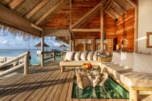 The Private Reserve | Living area | 35-inch flat-screen TV with satellite channels, TV, Netflix - Gili Lankanfushi Maldives (Lankanfushi Island)
