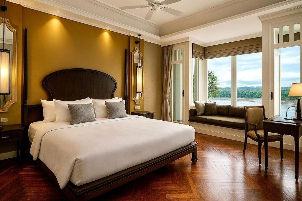 行政套房 (Mekong) | 办公桌、免费 WiFi、床单