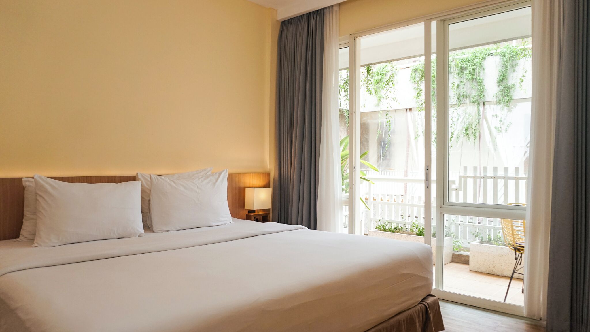 Suite, 1 Bedroom, Balcony | Premium bedding, minibar, desk, laptop workspace