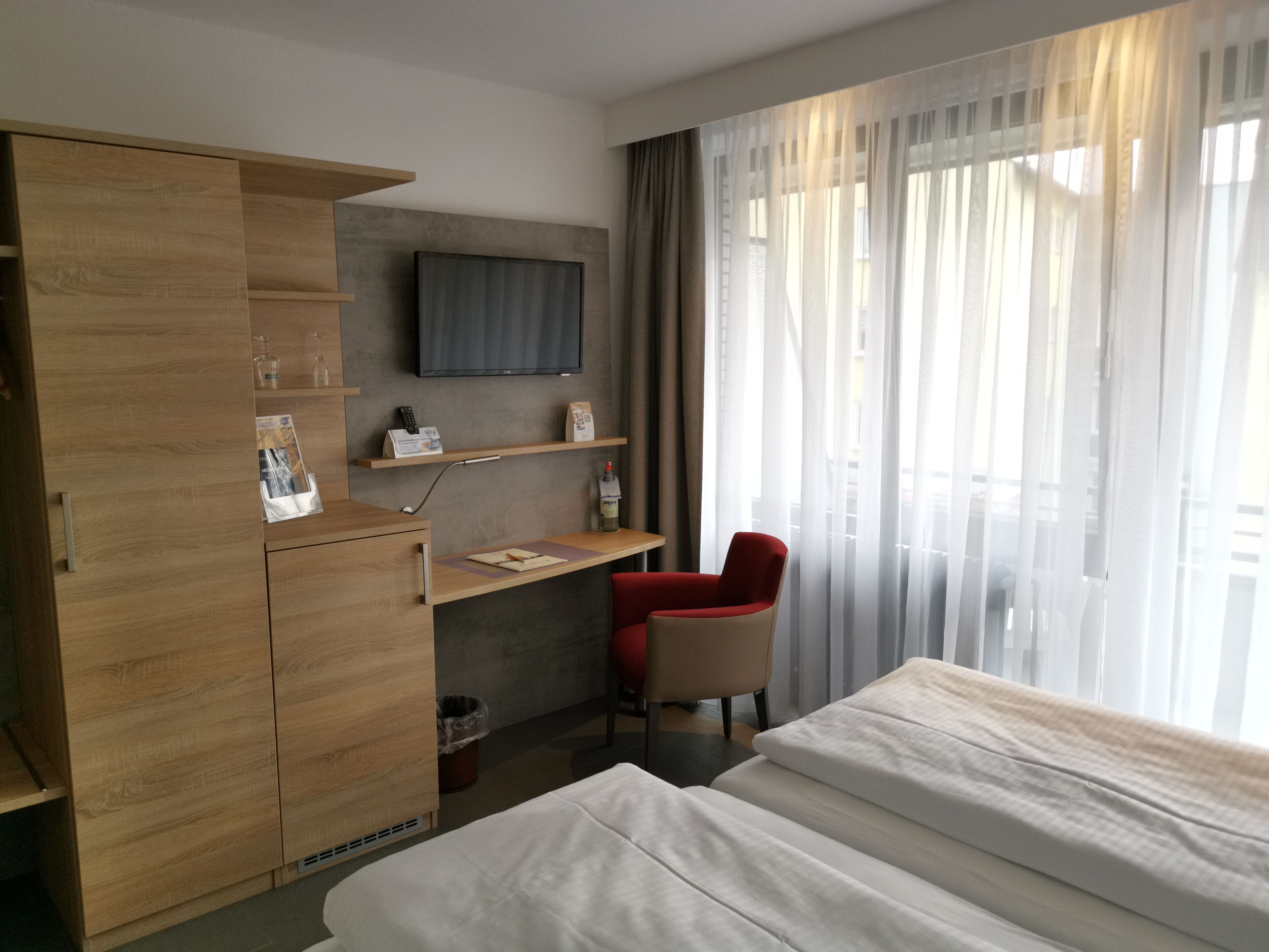 double room | living area | 20-inch lcd tv with satellite channels, tv, pay films