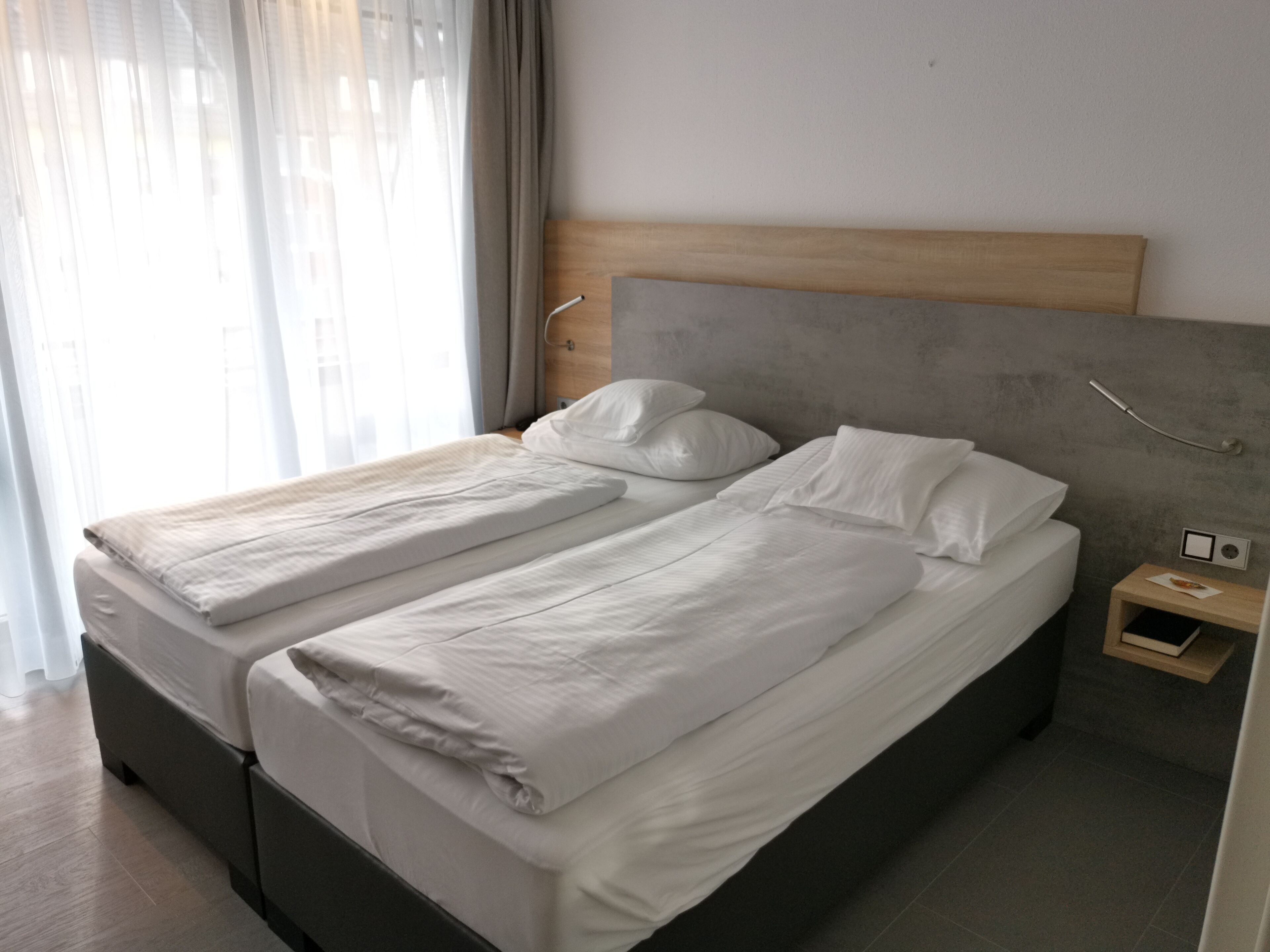 double room | premium bedding, minibar, in-room safe, desk