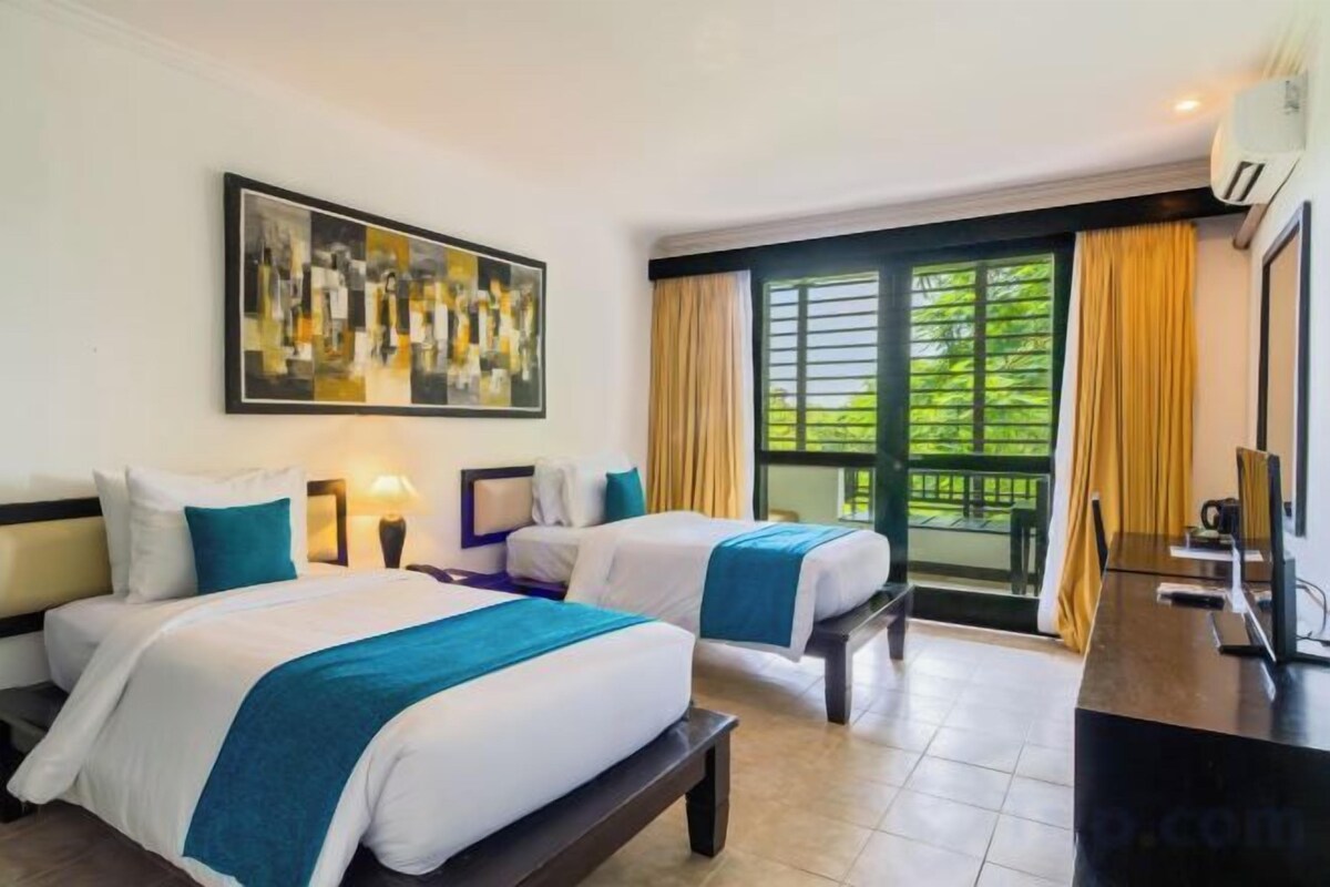 Cofres nos quartos, escrivaninha, Wi-Fi de cortesia, roupa de cama