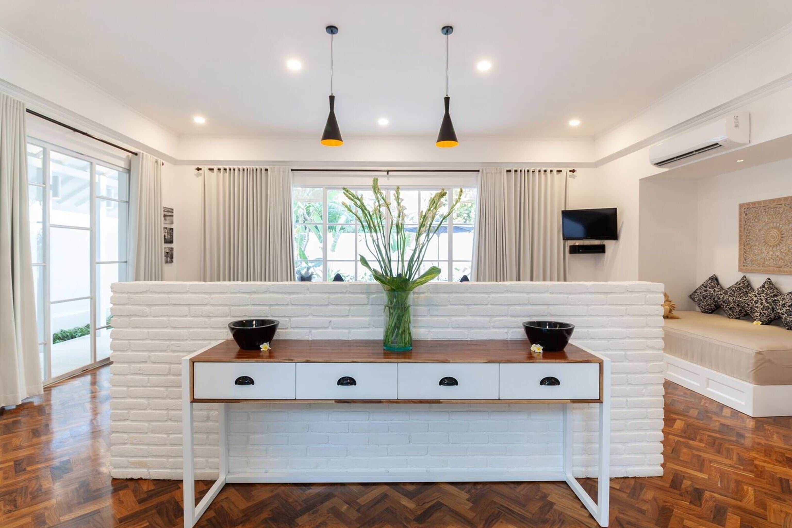 luxury villa, 1 bedroom, pool view | premium bedding, down duvets, pillow-top beds, minibar