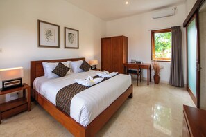 Villa, 3 camere da letto, piscina privata | Minibar, una cassaforte in camera, una scrivania