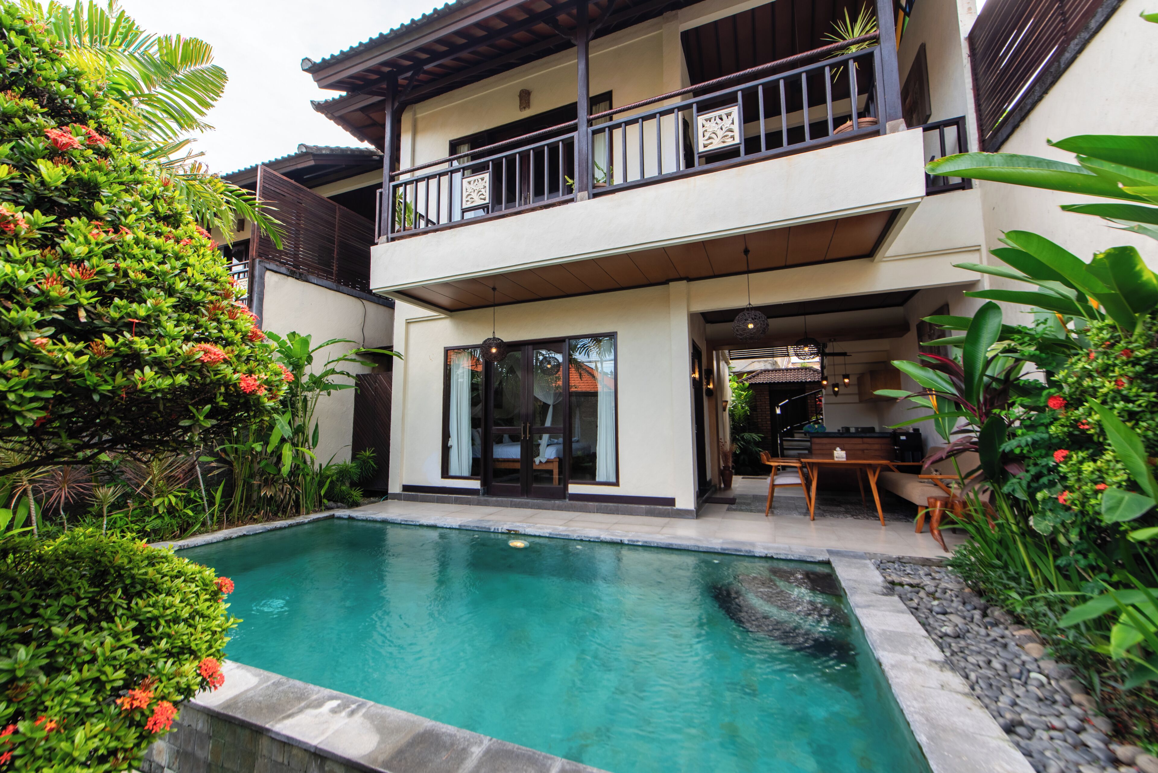 Private pool