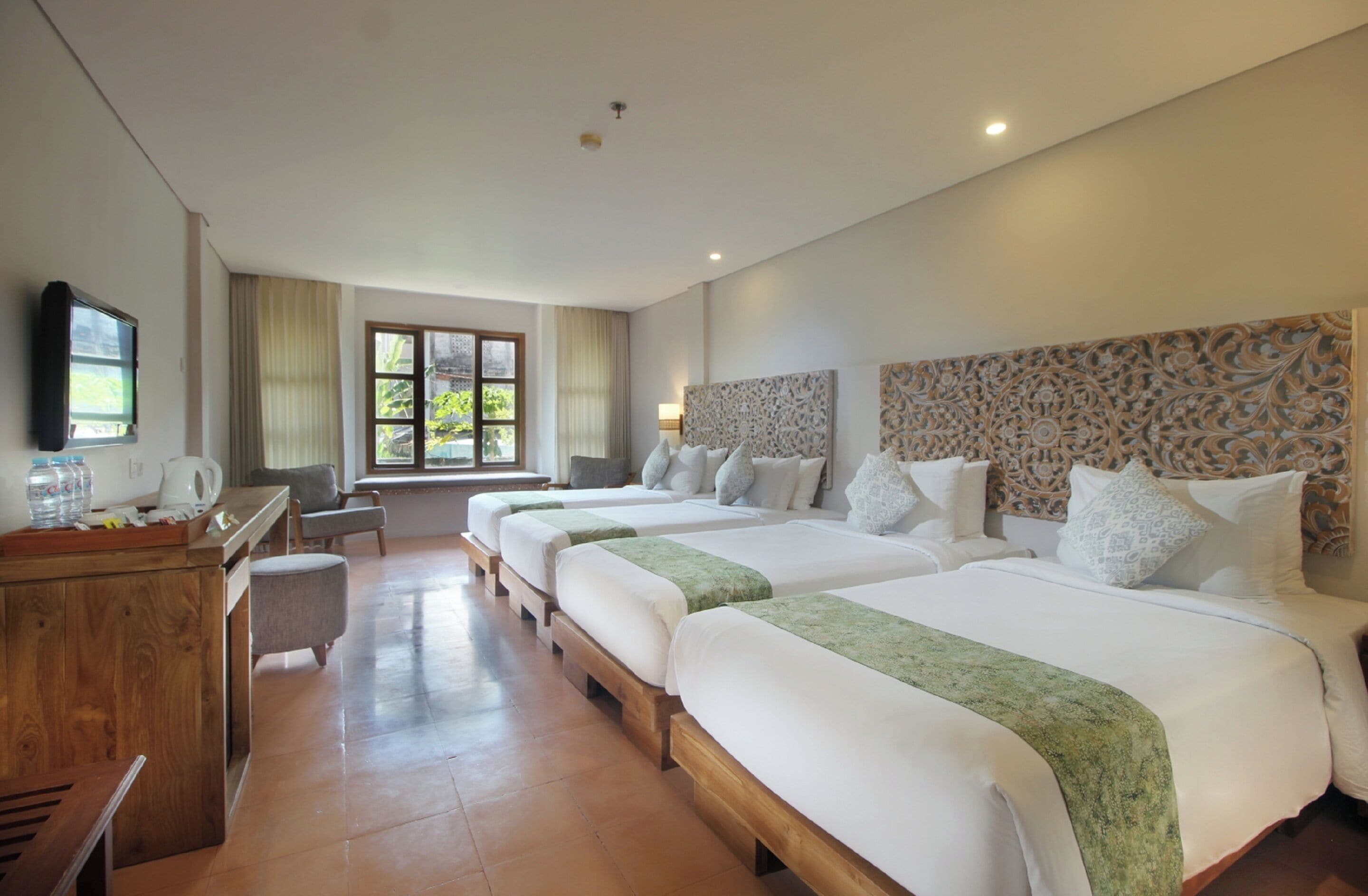 alam quad room | 1 bedroom, in-room safe, desk, laptop workspace