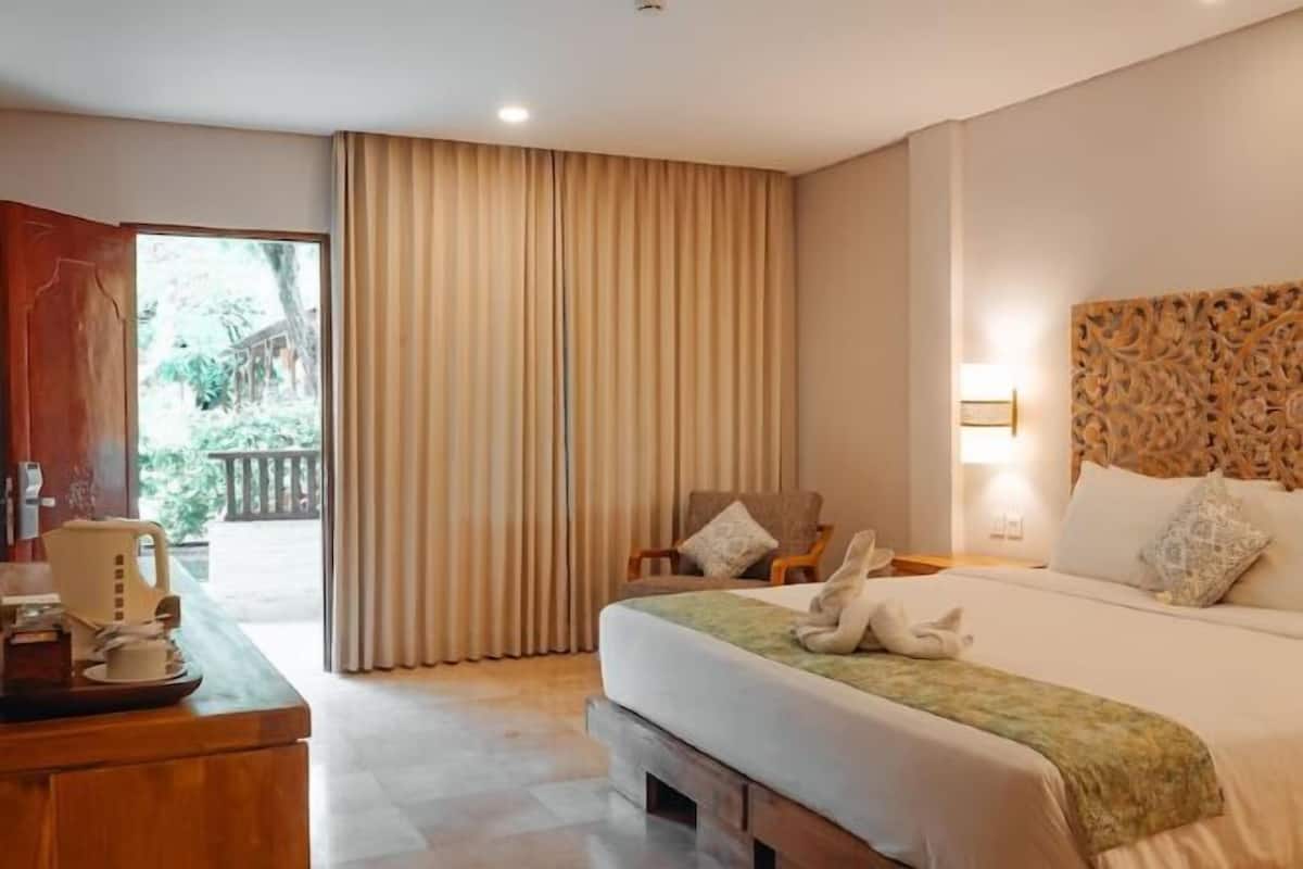 1 bedroom, in-room safe, desk, laptop workspace