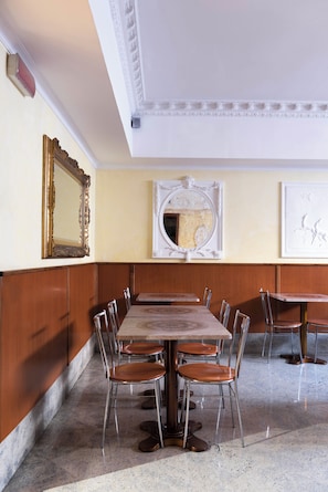 Meeting facility - Stromboli (Rome)