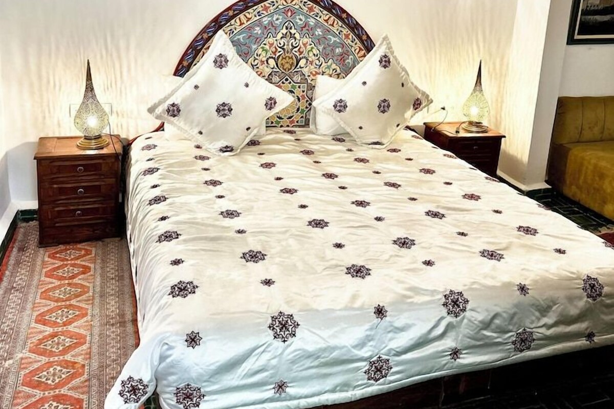 Premium bedding, free minibar, in-room safe, blackout curtains