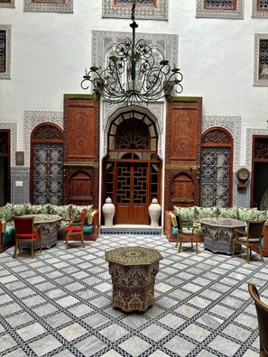 Se sirven desayunos, almuerzos y cenas