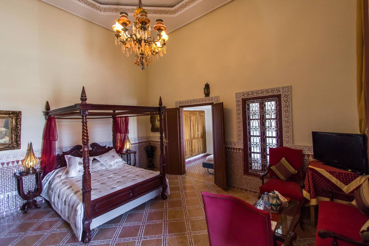 1 bedroom, premium bedding, free minibar, in-room safe