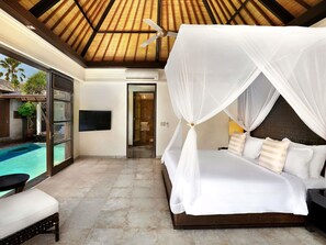 Desk, iron/ironing board, free cots/infant beds, rollaway beds - Peppers Seminyak (Seminyak)