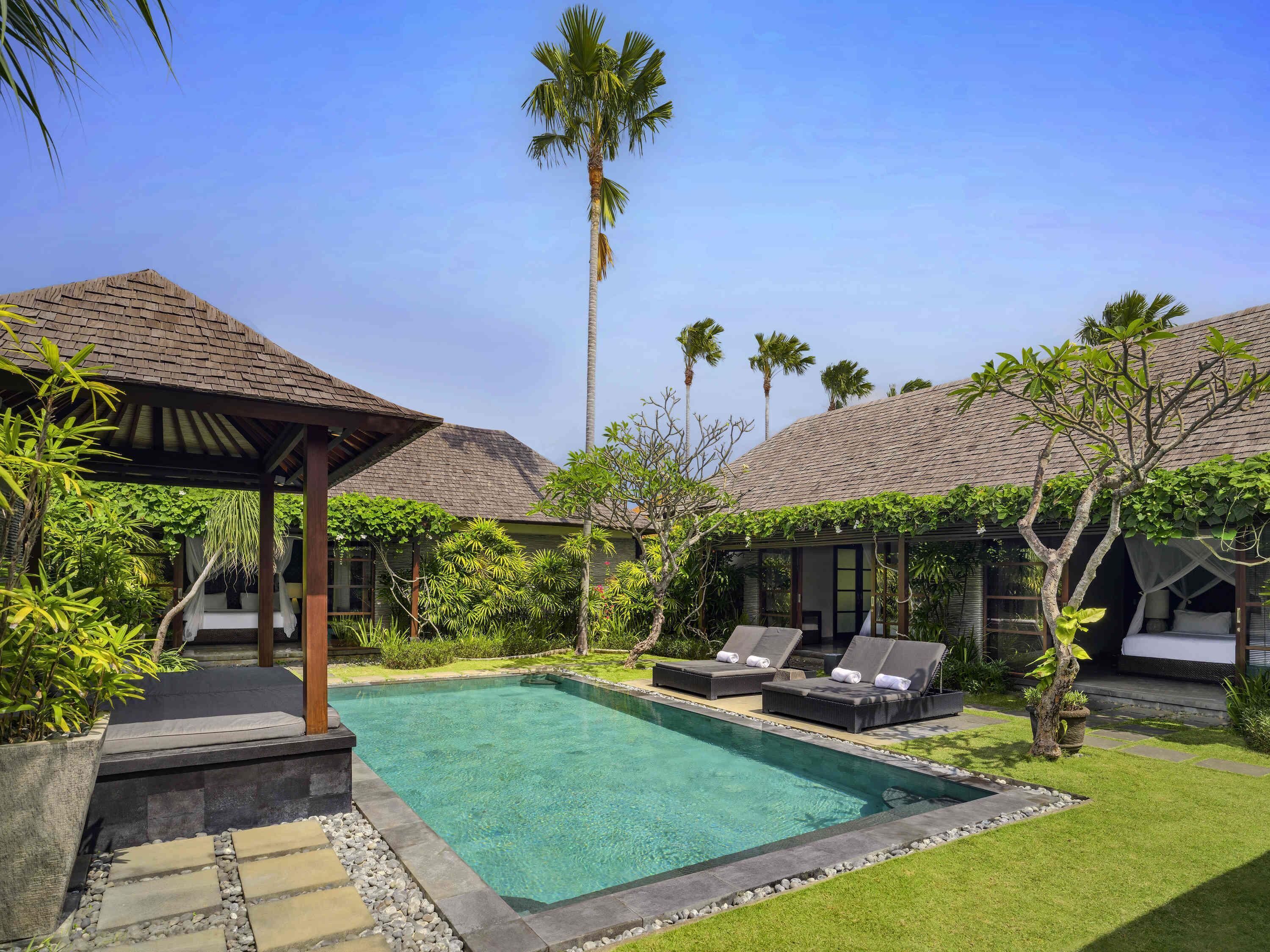 Presidential Villa, 3 Bedrooms | Desk, iron/ironing board, free cribs/infant beds, rollaway beds