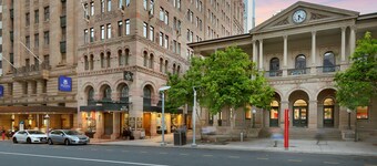 The Manor Apartment Hotel