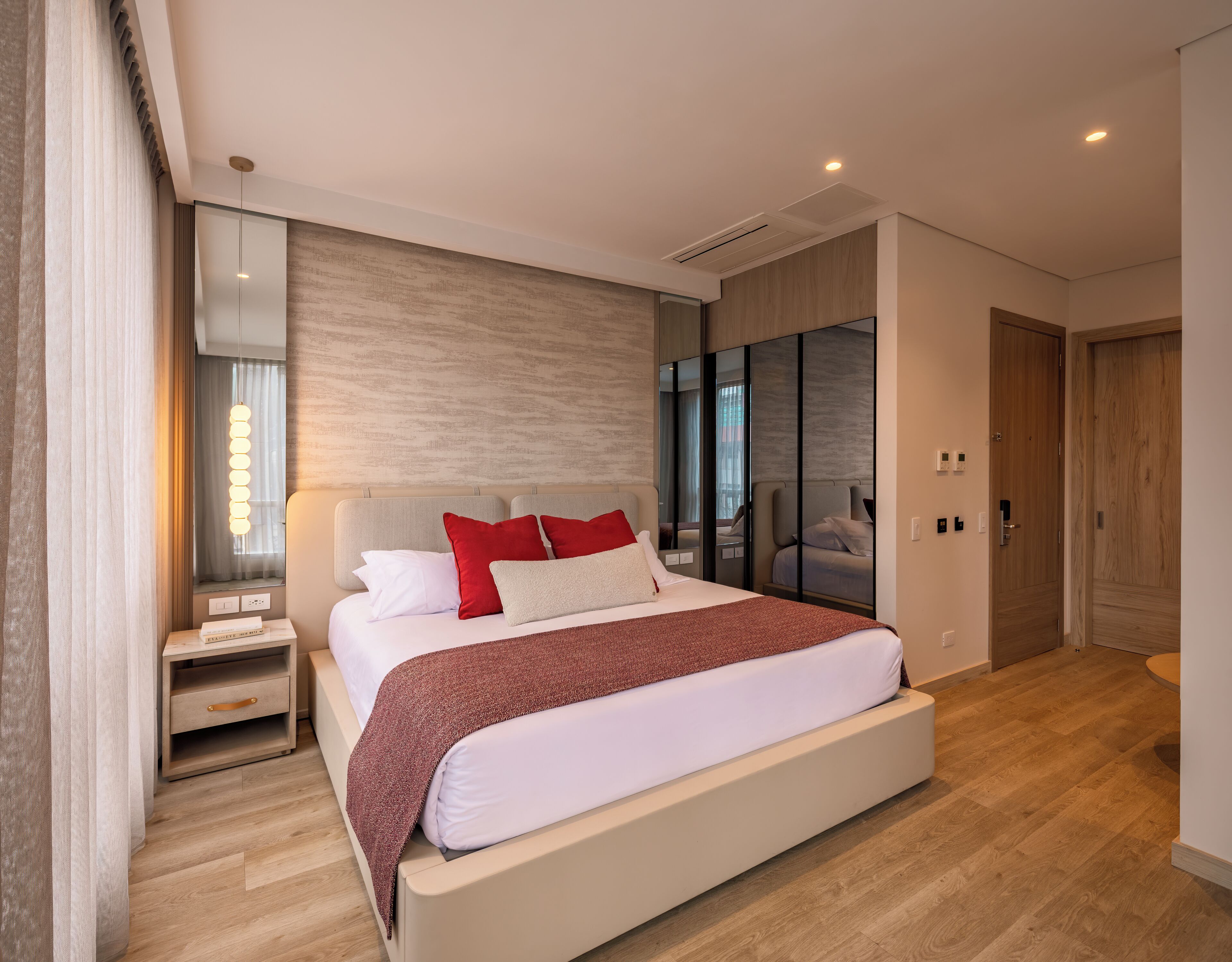 Photo - Le Parc Hotel, Beyond Stars