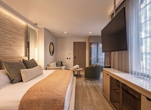 Business Suite, 1 King Bed | 1 bedroom, Egyptian cotton sheets, premium bedding, down duvets