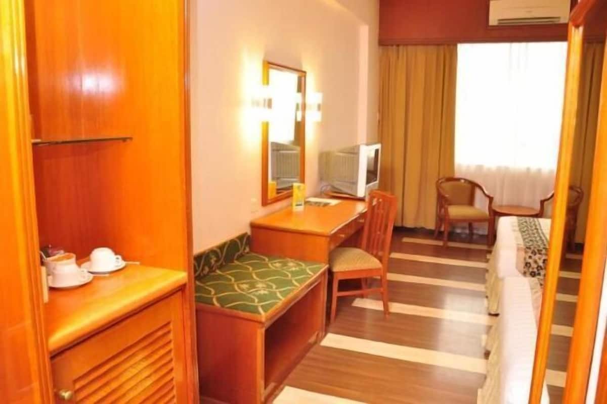 1 bedroom, desk, iron/ironing board, free WiFi